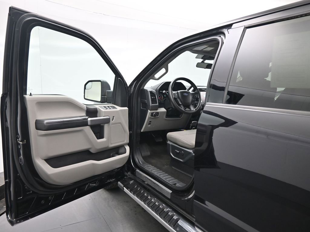 Certified 2019 Ford F150 XLT image 9