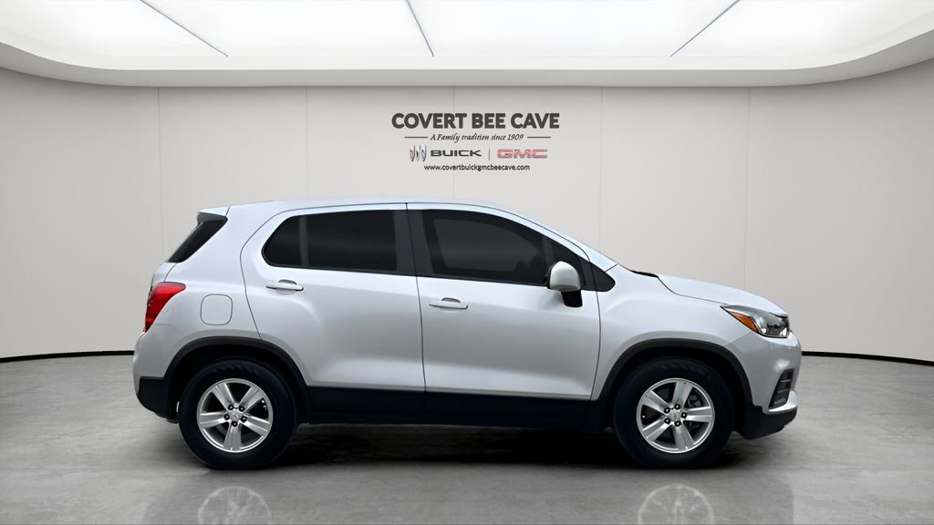 Certified 2020 Chevrolet Trax LS w/ Tint and Cruise Package image 11