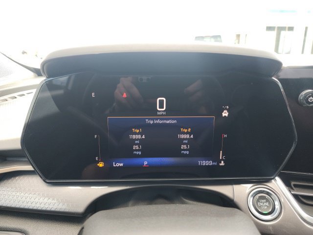 Used 2025 Chevrolet Trax ACTIV w/ Driver Confidence Package FWD image 33