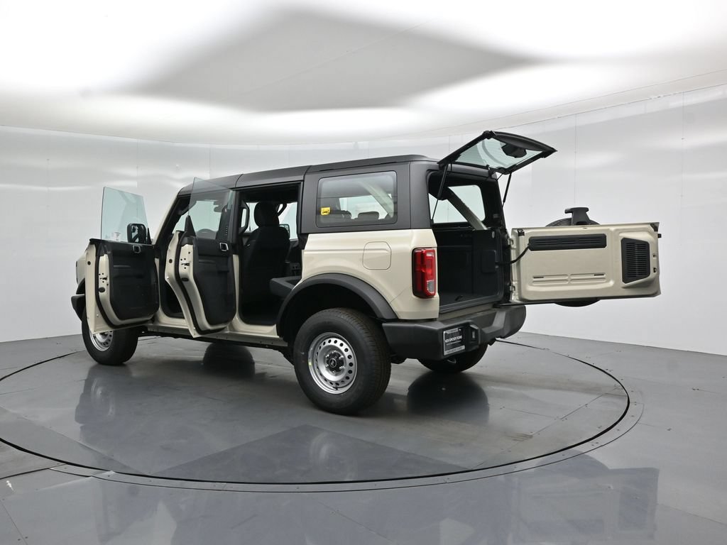 New 2026 Ford Bronco 4-Door AWD/4WD image 31