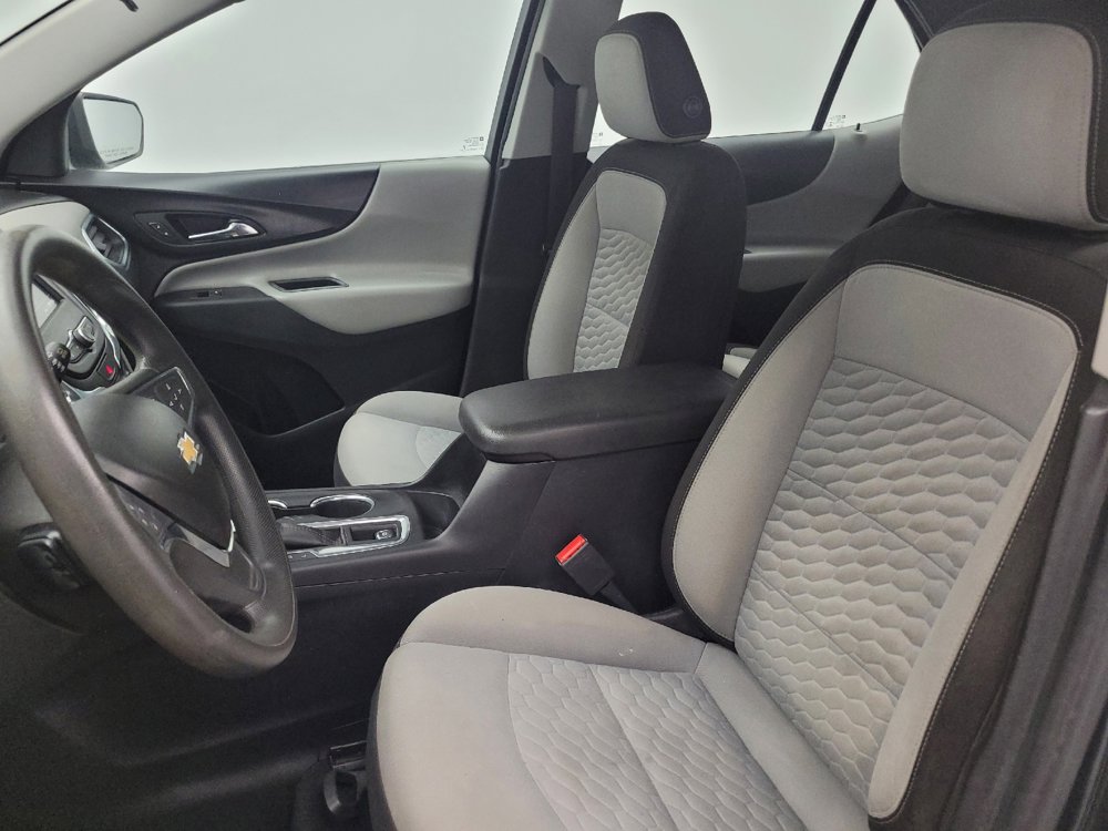 Used 2019 Chevrolet Equinox LS image 17