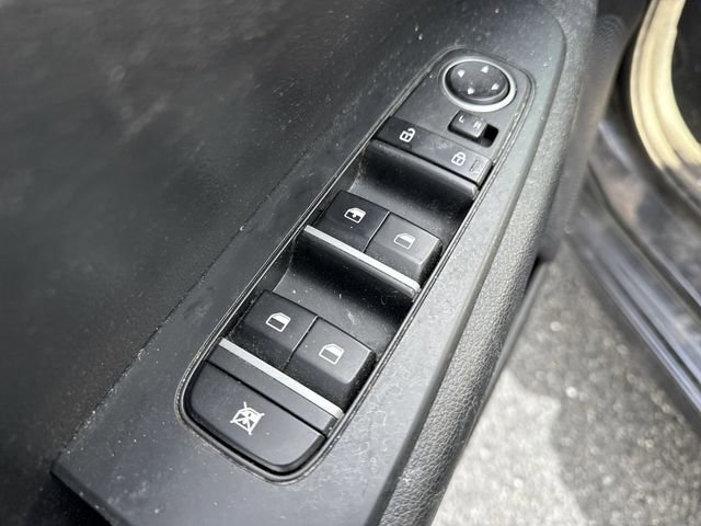 Used 2020 Kia Forte LXS image 16