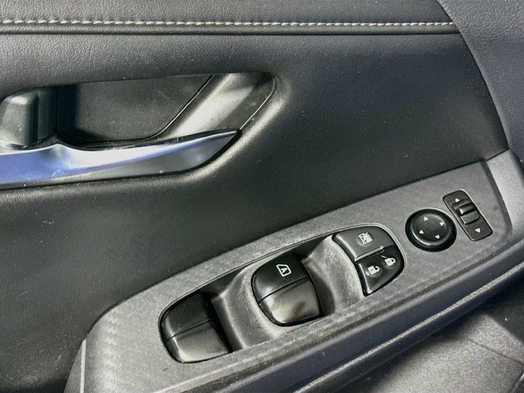 Used 2020 Nissan Sentra SV FWD image 23