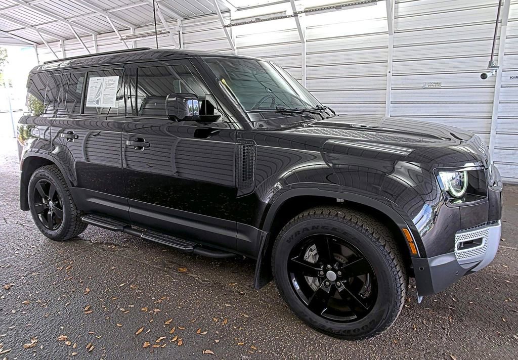 Used 2025 Land Rover Defender 110 S image 1