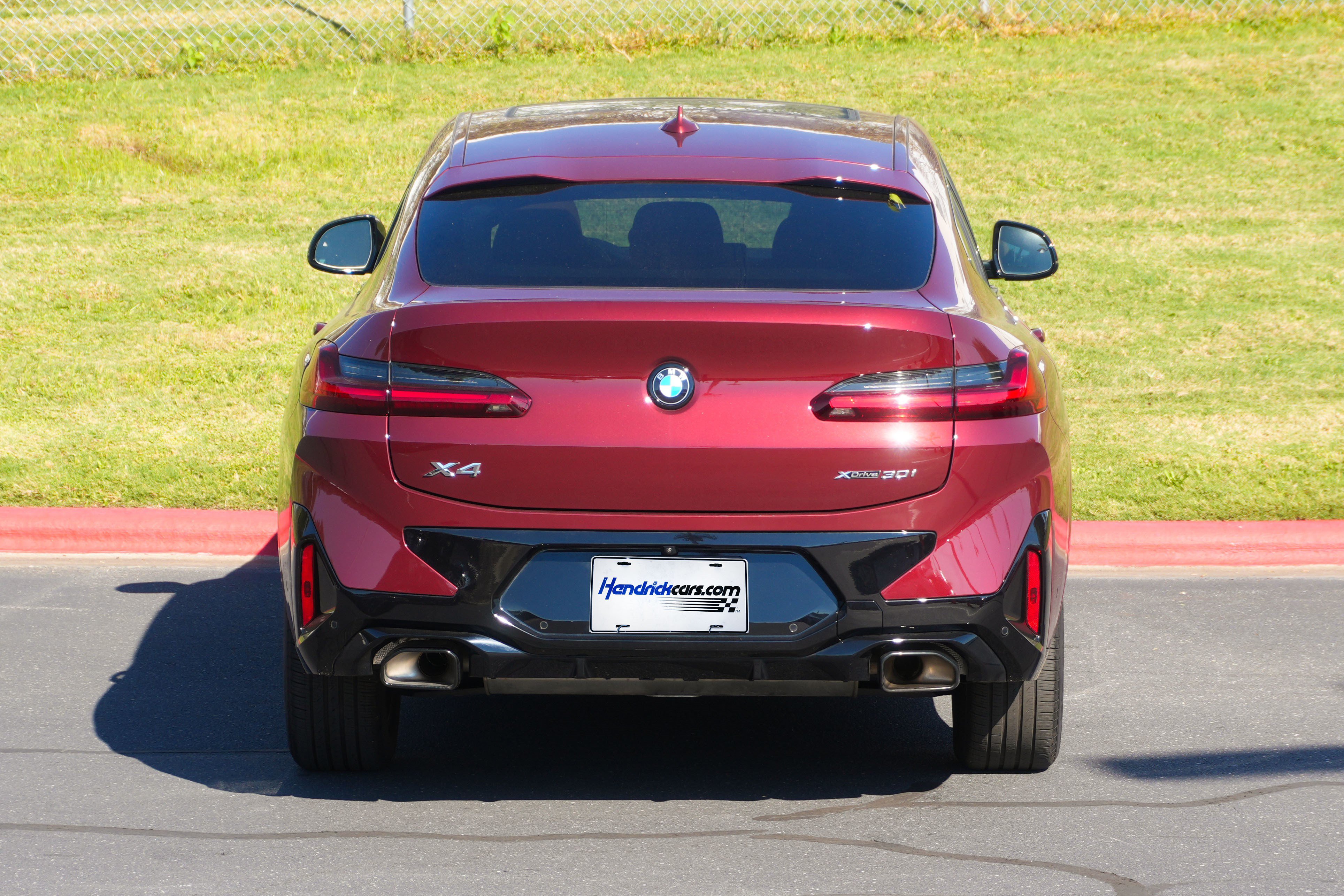 Certified 2025 BMW X4 xDrive30i w/ Premium Package AWD/4WD image 9