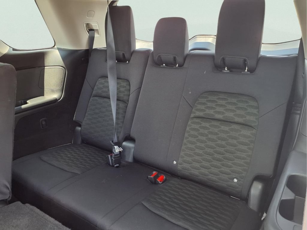 Used 2024 Nissan Pathfinder SV FWD image 22
