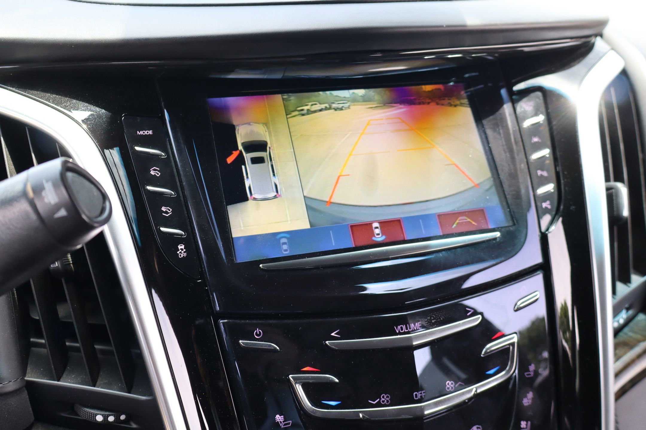 Used 2020 Cadillac Escalade ESV Platinum AWD/4WD image 24