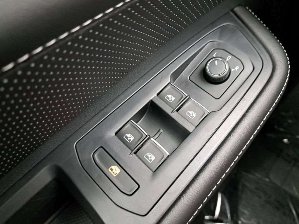 New 2026 Volkswagen Atlas SE image 25