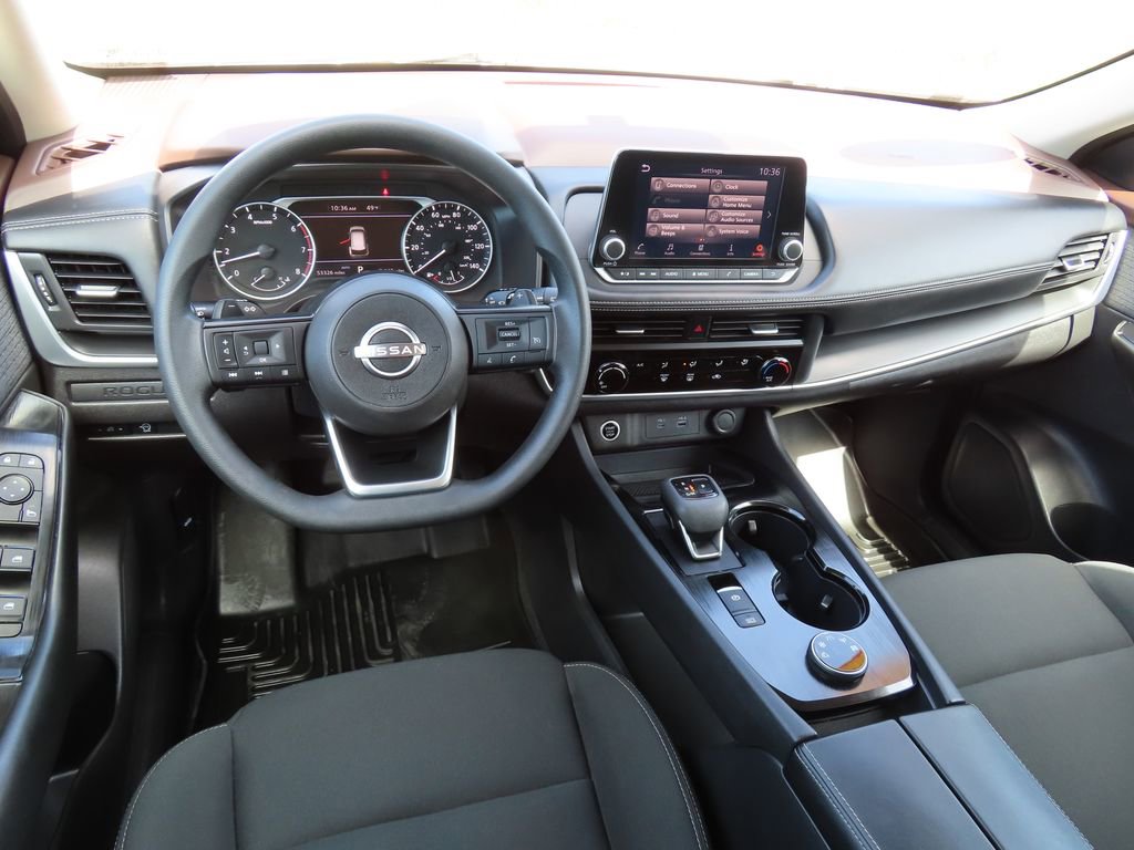 Used 2023 Nissan Rogue S AWD/4WD image 5