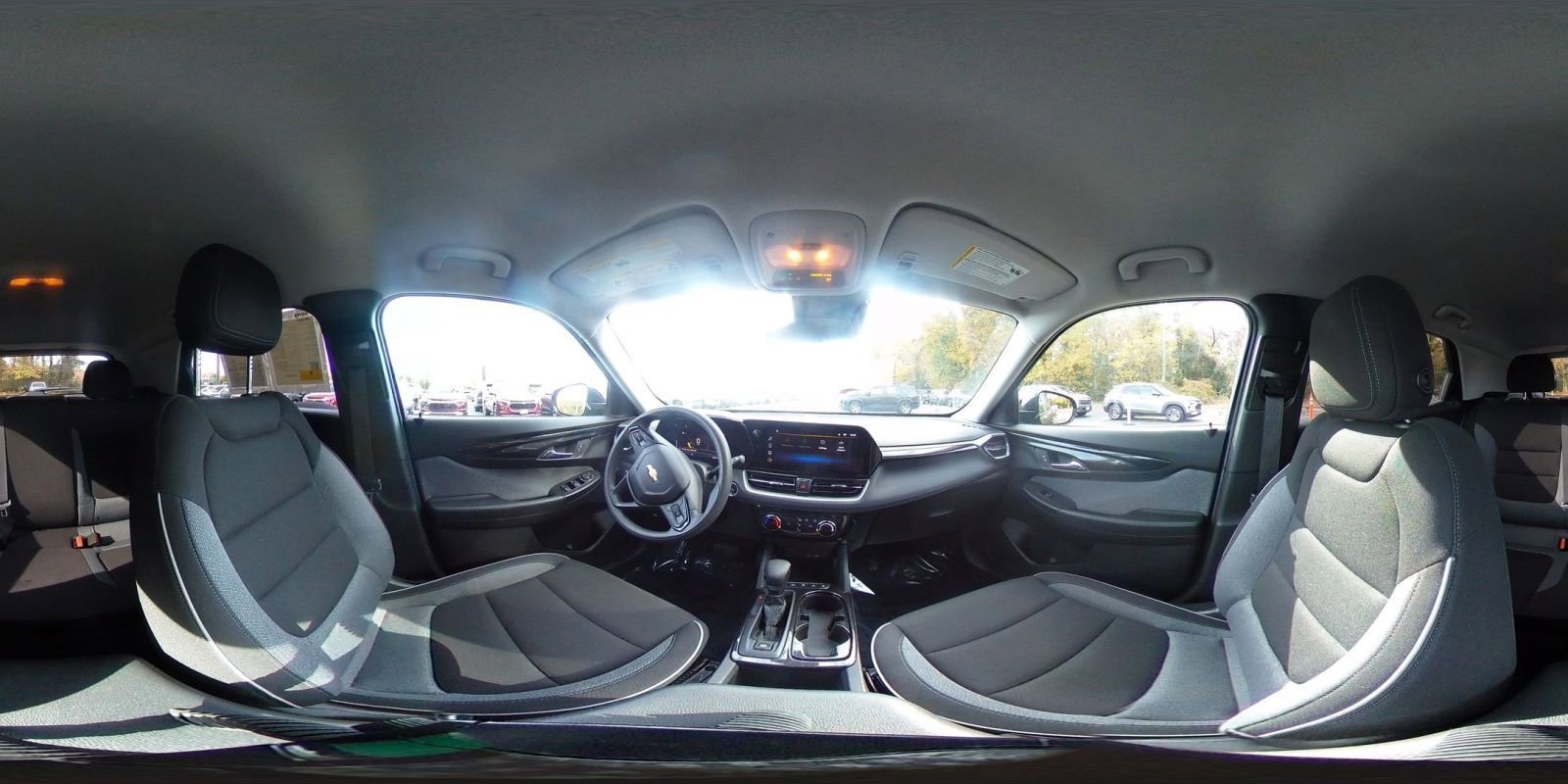 Used 2025 Chevrolet TrailBlazer LT image 38