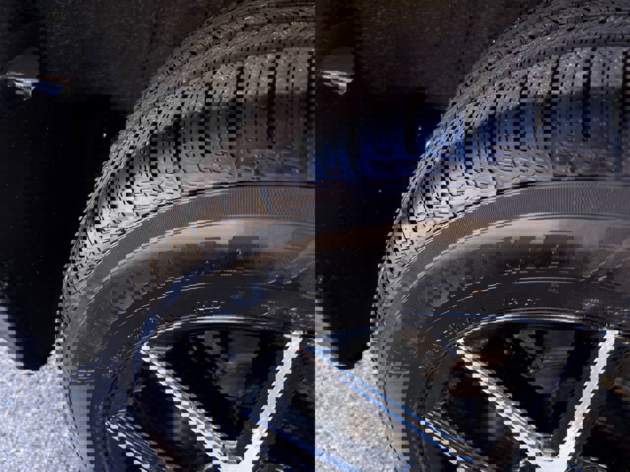 Used 2017 Toyota RAV4 SE image 13