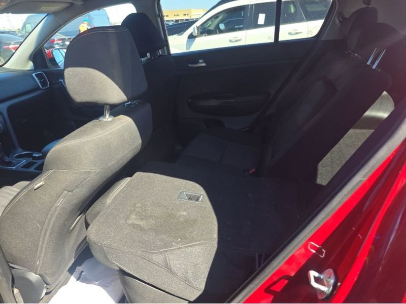 Used 2021 Kia Sportage LX image 12