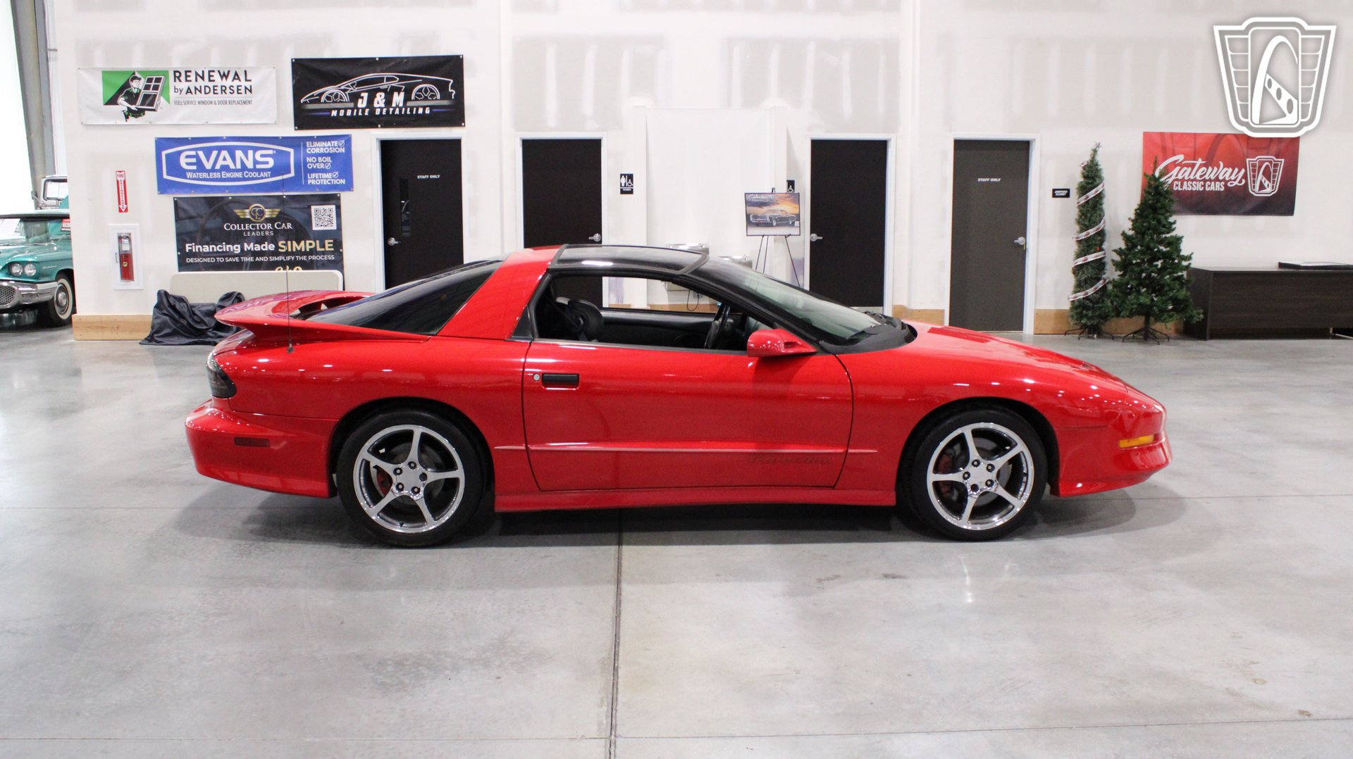 Used 1994 Pontiac Firebird Coupe image 17