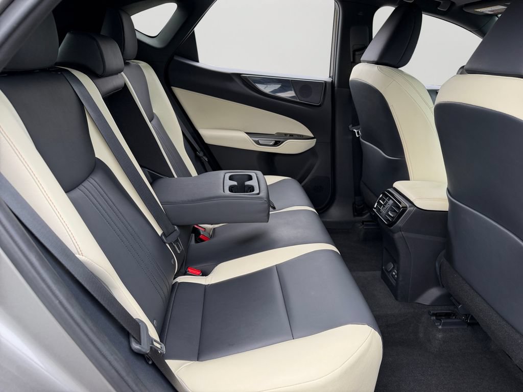 Certified 2024 Lexus NX 250 FWD image 10