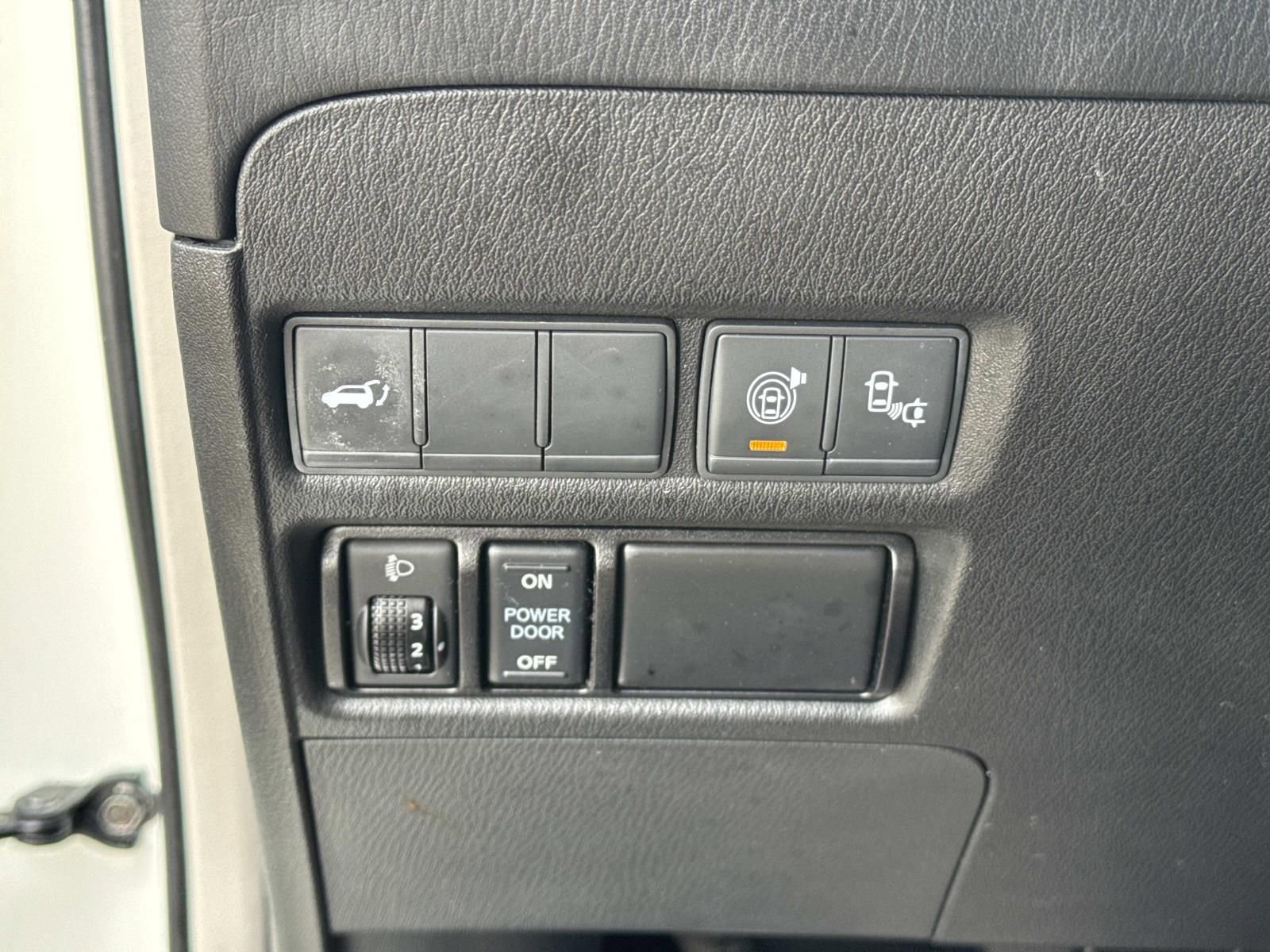 Used 2017 Nissan Armada Platinum w/ Captain Seat Package RWD image 22