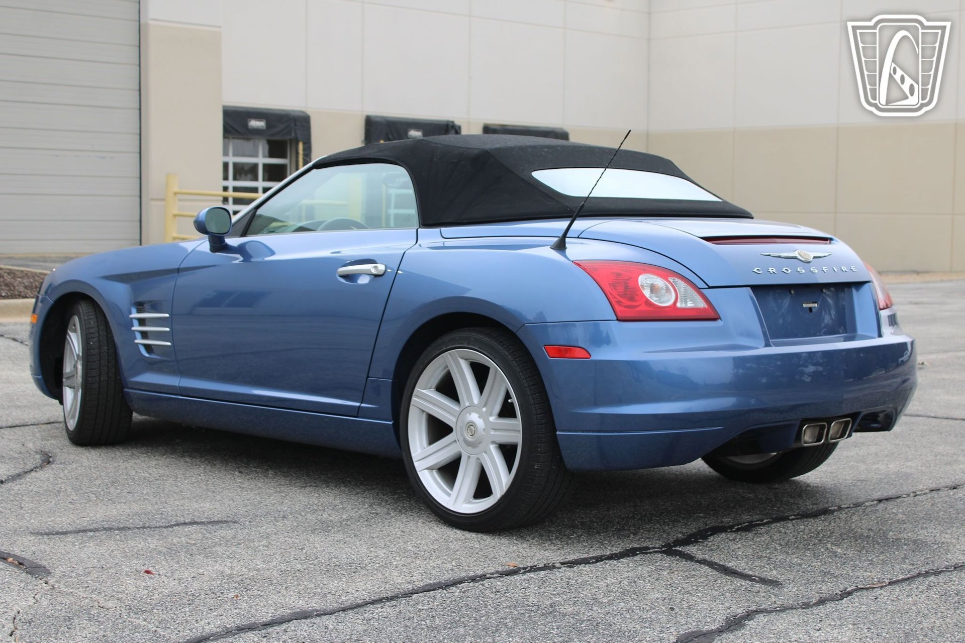 Used 2007 Chrysler Crossfire Limited image 9