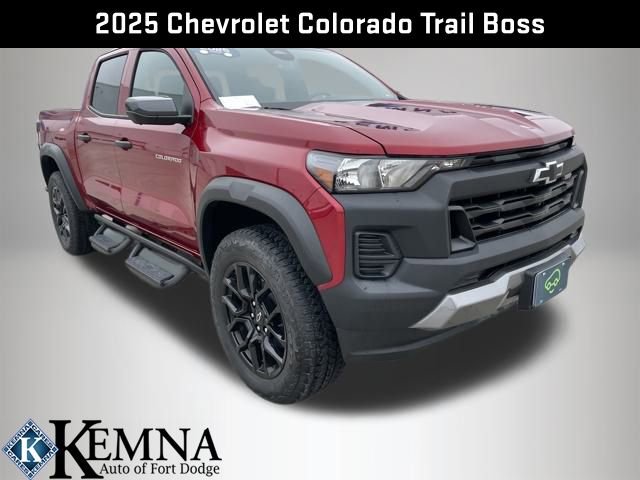 Used 2025 Chevrolet Colorado Trail Boss image 9
