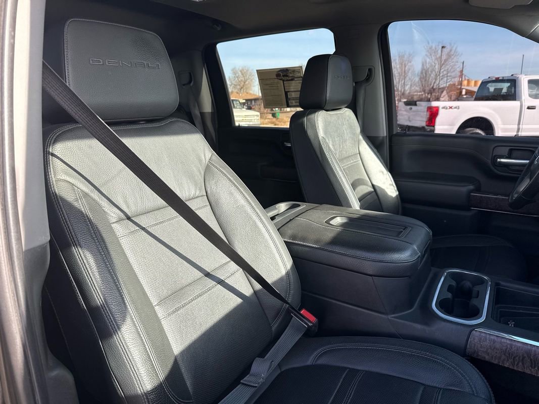 Used 2021 GMC Sierra 3500 Denali w/ Denali Ultimate Package image 15