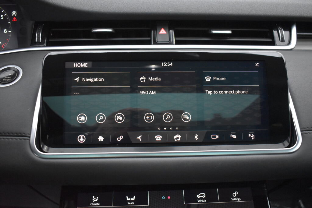 Used 2020 Land Rover Range Rover Evoque SE image 20