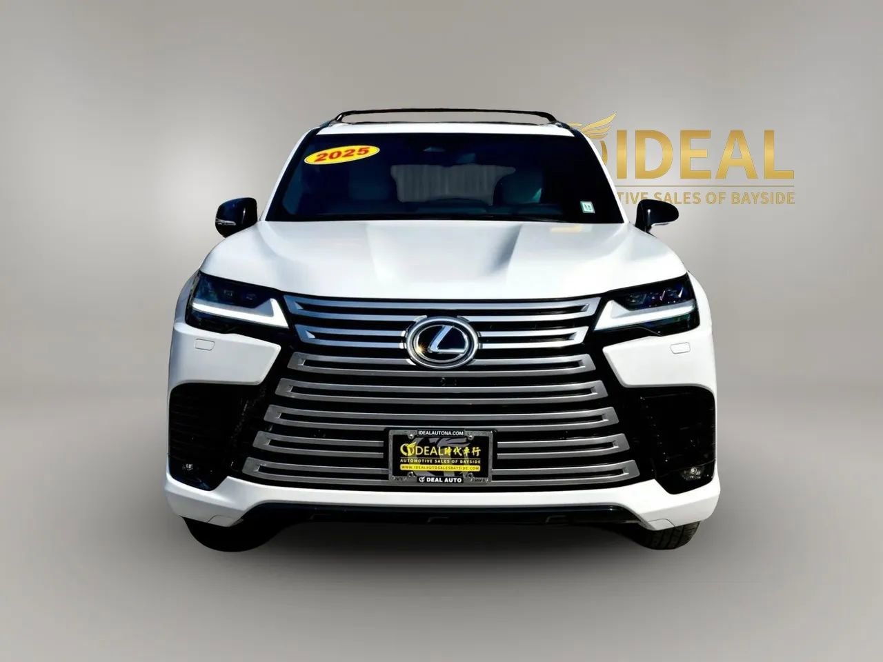 Used 2025 Lexus LX 700h Luxury AWD/4WD image 2