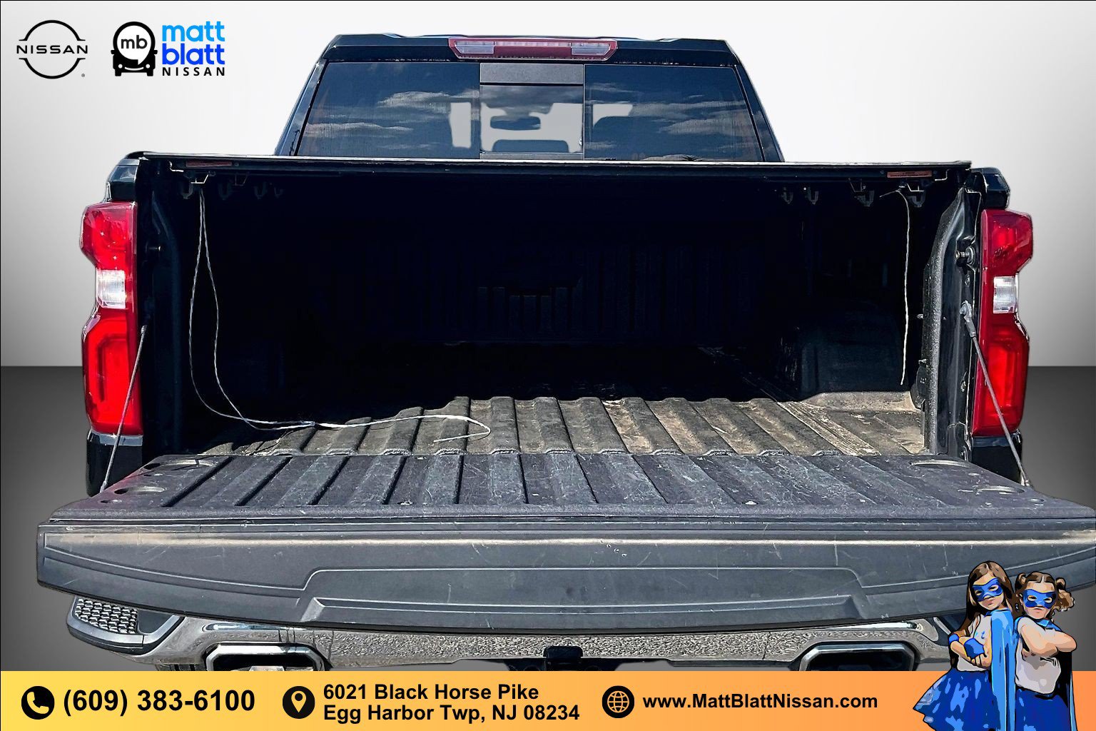 Used 2022 Chevrolet Silverado 1500 LTZ w/ LTZ Premium Package AWD/4WD image 25