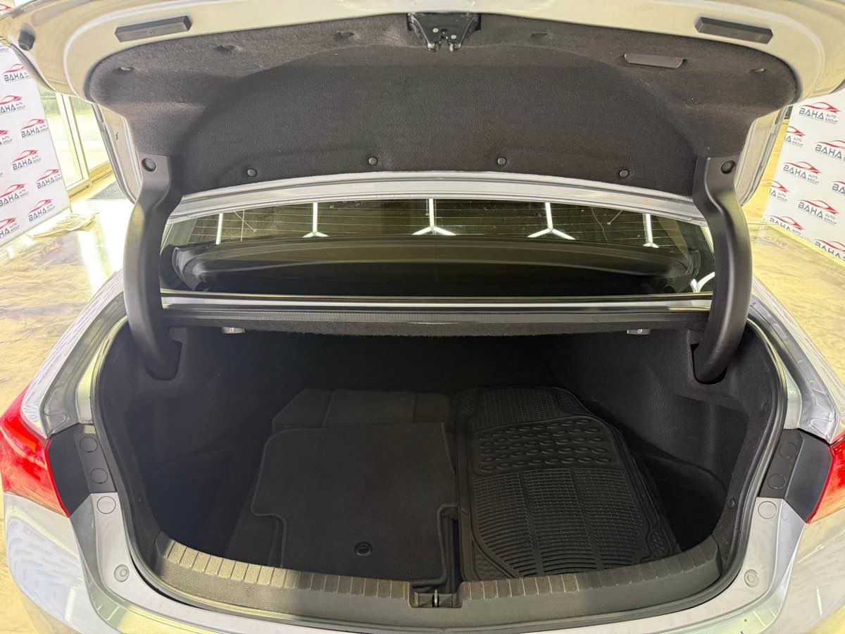 Used 2020 Acura TLX image 38