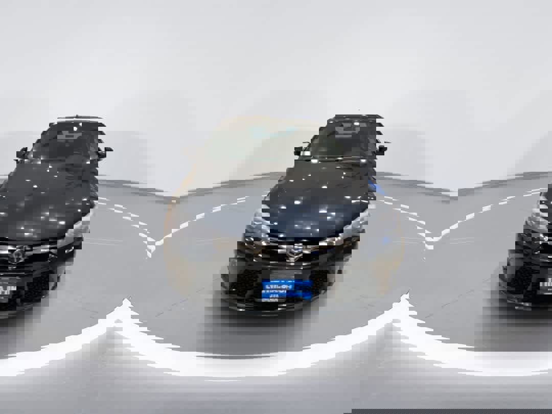 Used 2017 Toyota Camry SE image 3