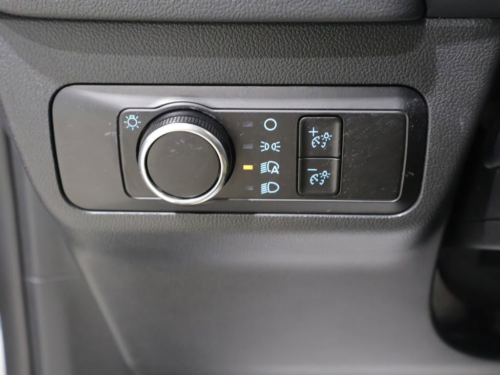 Used 2025 Ford Escape Active AWD/4WD image 30