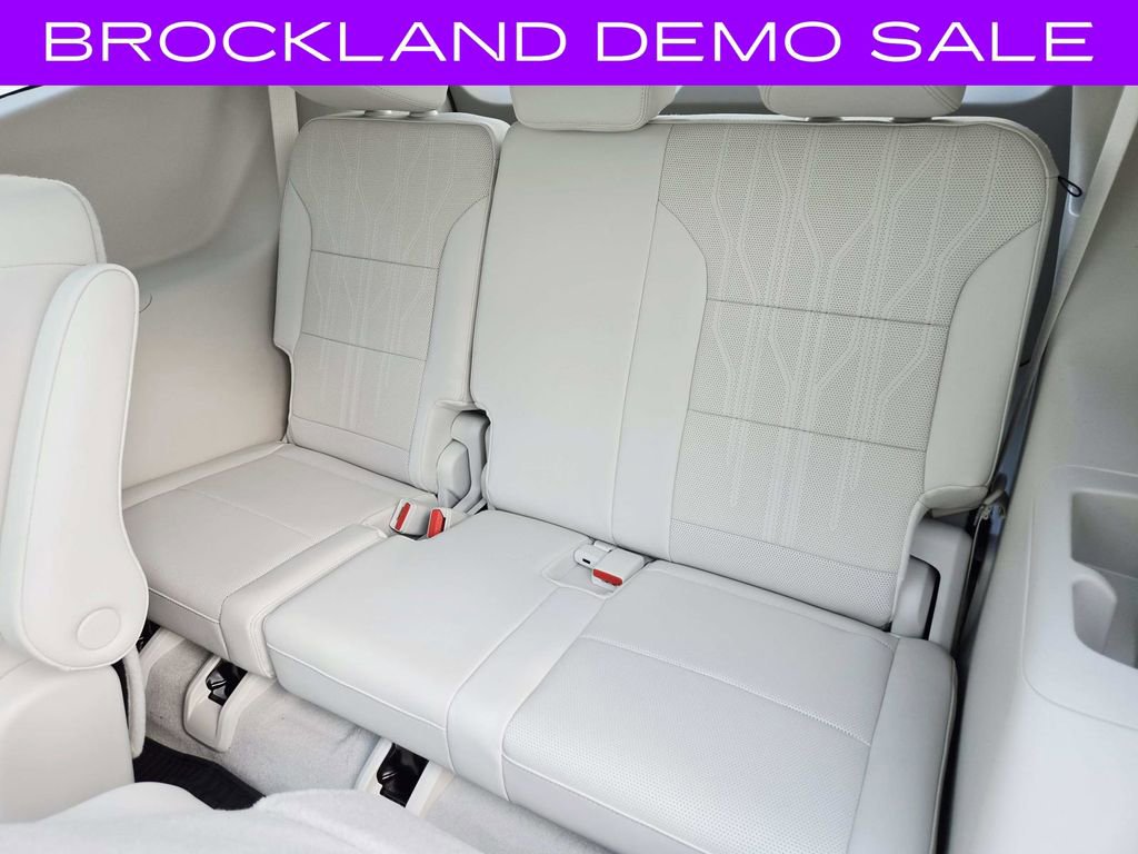 New 2026 Buick Enclave Avenir w/ Super Cruise Package image 14