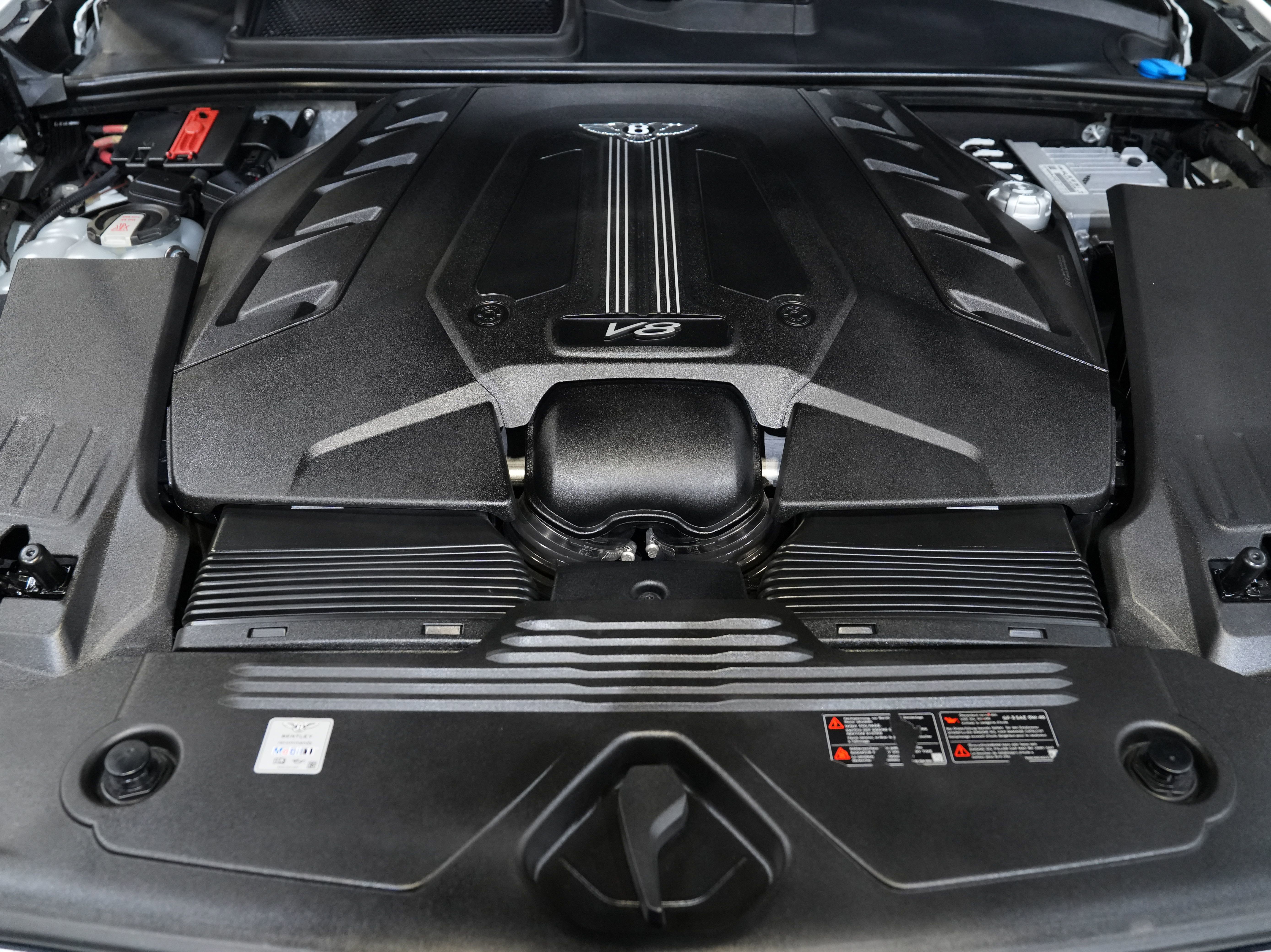 Used 2022 Bentley Bentayga image 52