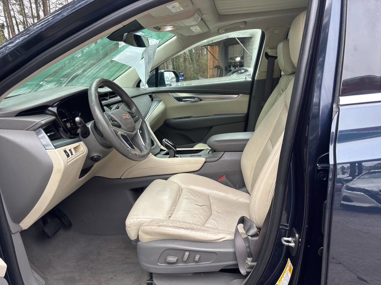 Used 2017 Cadillac XT5 Luxury image 9