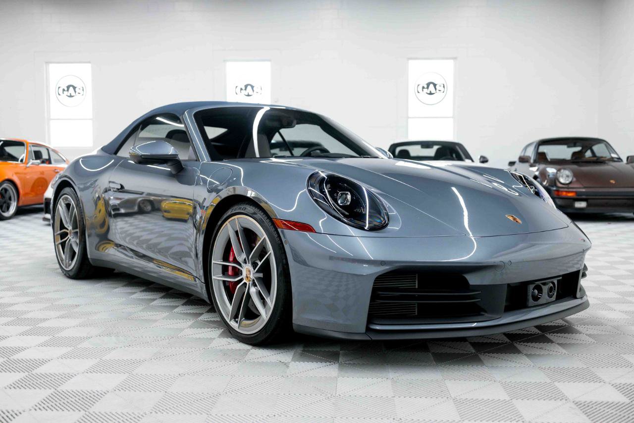 Used 2025 Porsche 911 Carrera S RWD image 90