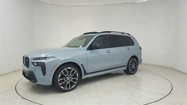 Used 2025 BMW X7 M60i image 70