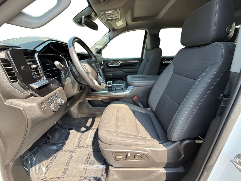 Used 2022 Chevrolet Silverado 1500 RST w/ Max Trailering Package AWD/4WD image 9