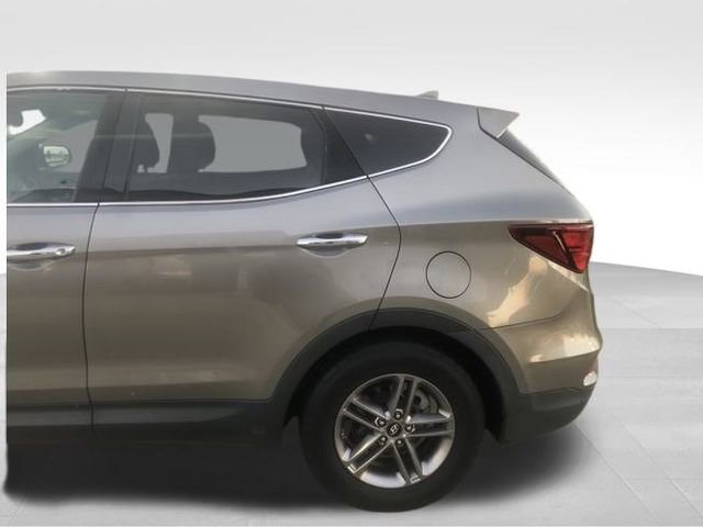 Used 2017 Hyundai Santa Fe Sport image 18