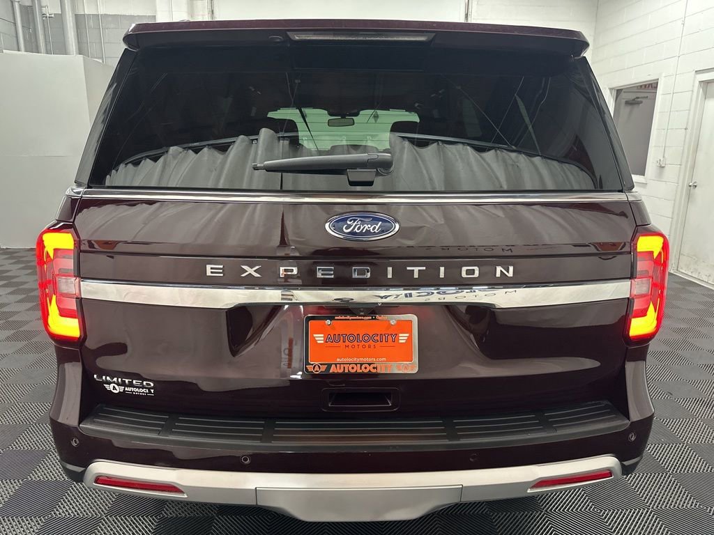 Used 2024 Ford Expedition Limited AWD/4WD image 8