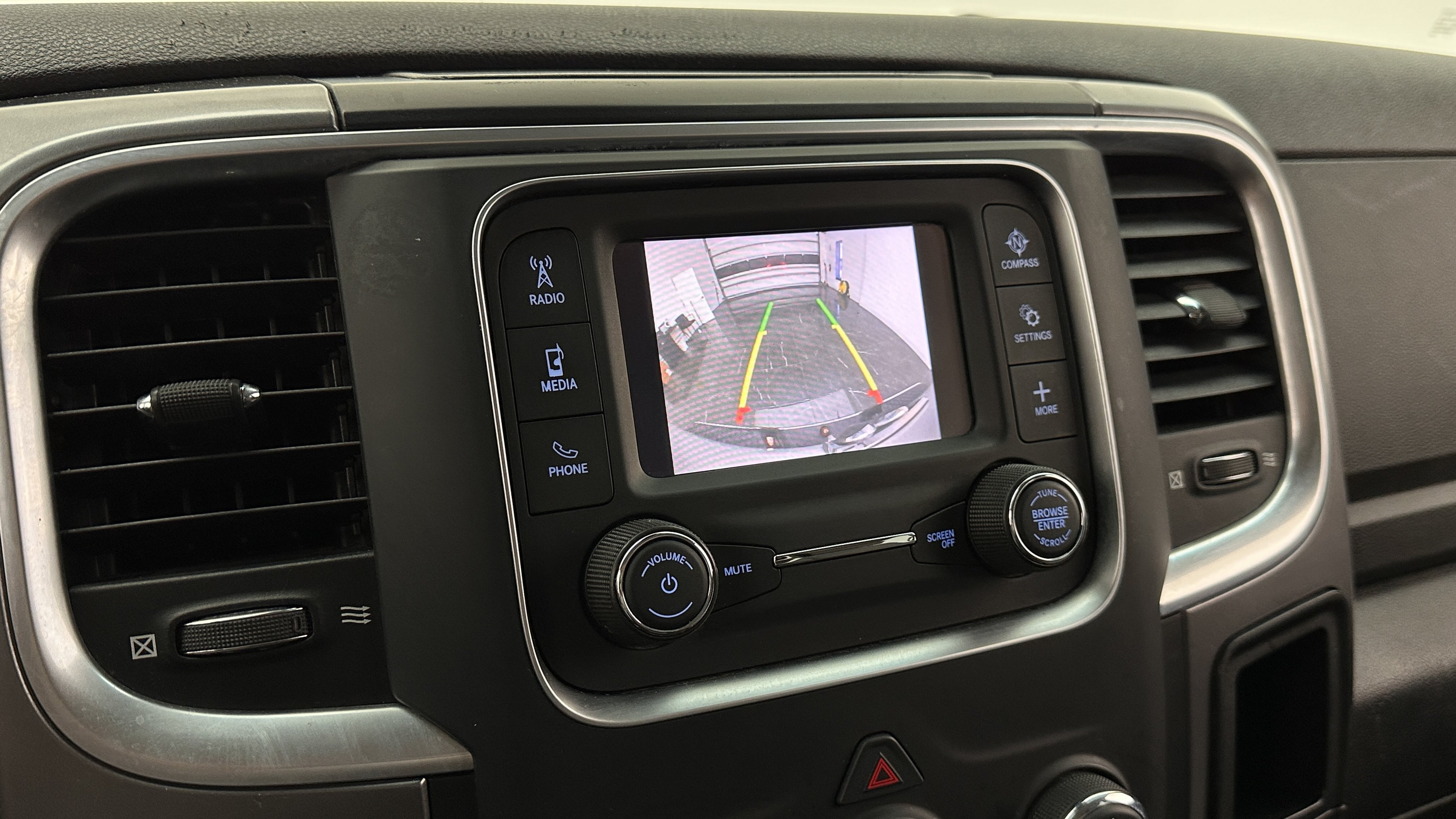 Used 2021 RAM 1500 Classic SLT RWD image 15
