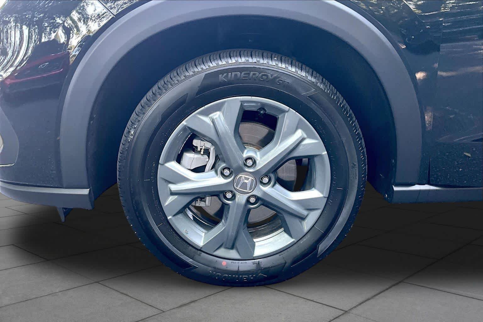 Certified 2026 Honda HR-V LX image 11
