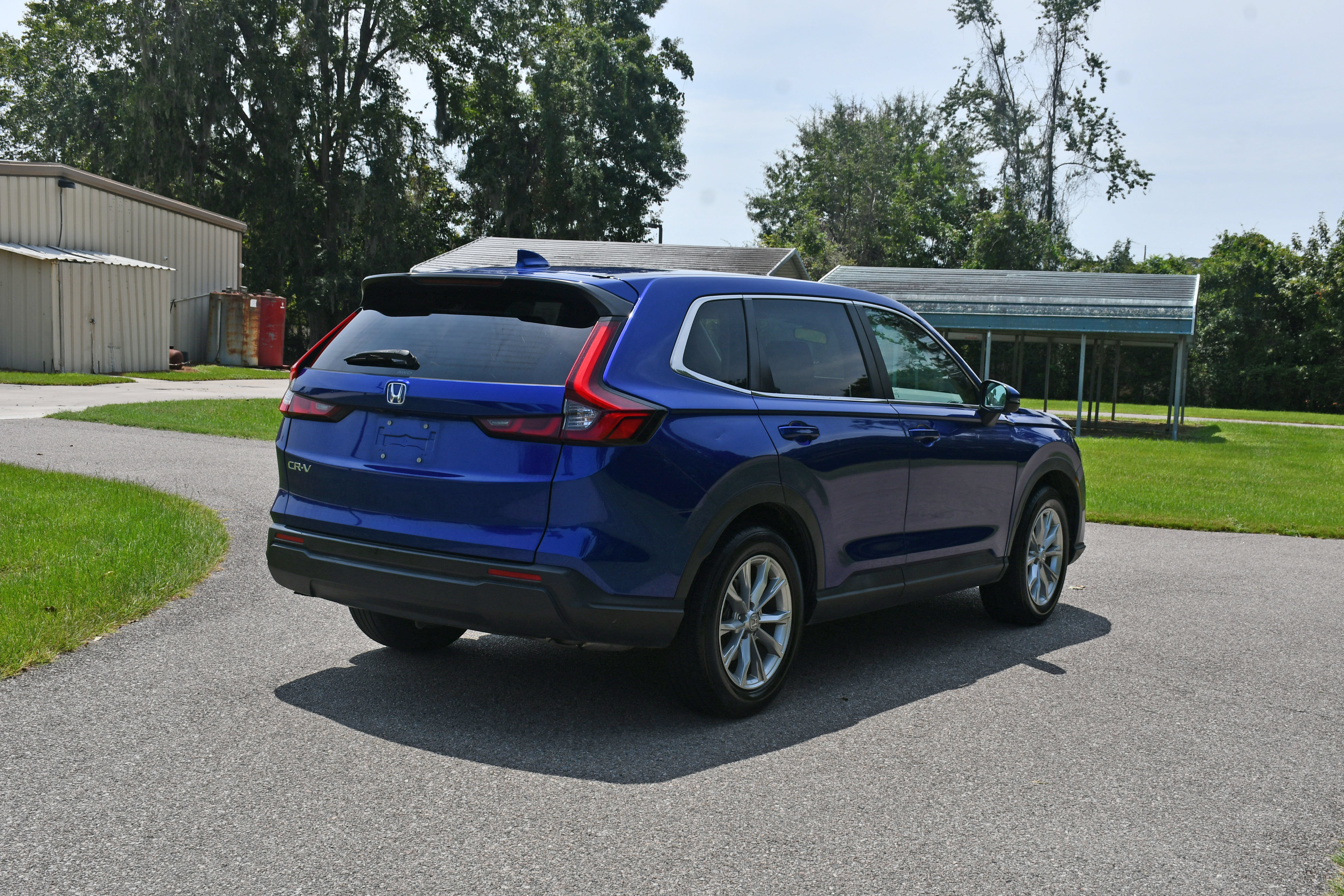 Used 2023 Honda CR-V EX image 4
