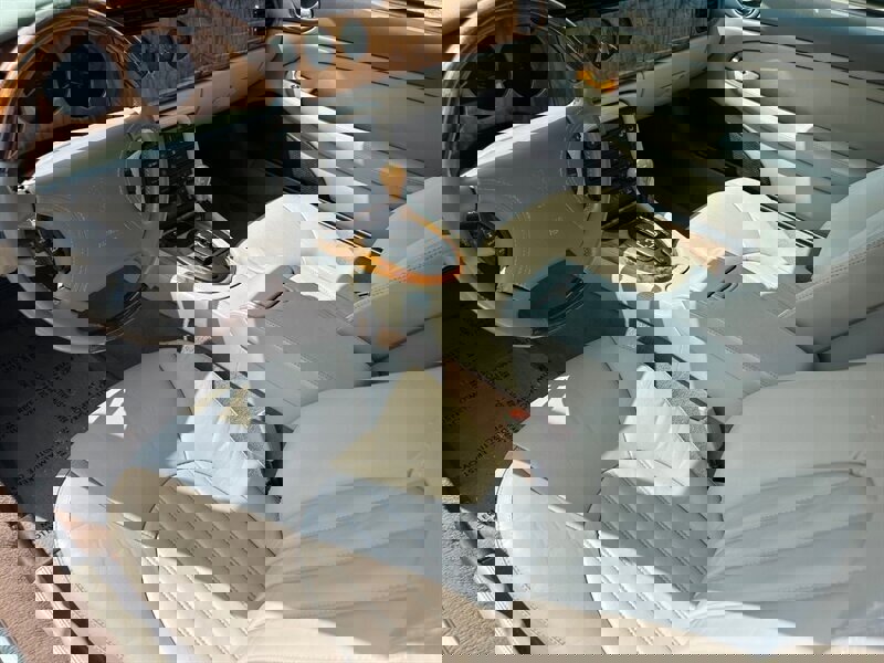 Used 2005 Jaguar XK8 Convertible image 16