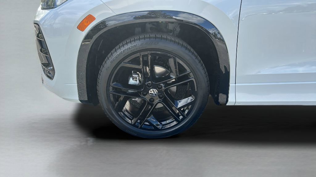 New 2026 Volkswagen Tiguan SE R-Line image 10