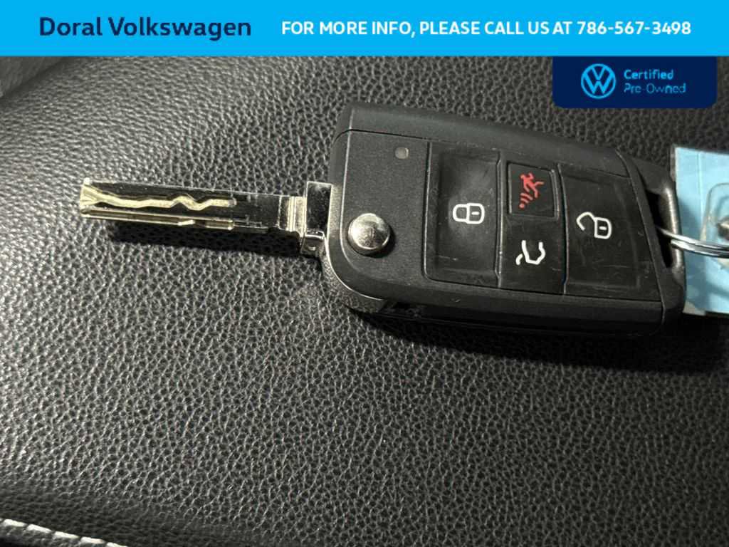 Certified 2023 Volkswagen Jetta Sport image 28