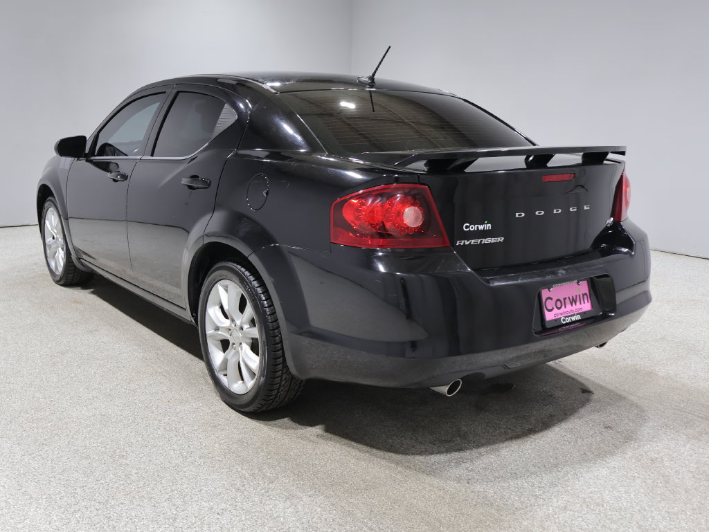 Used 2013 Dodge Avenger R/T FWD image 5