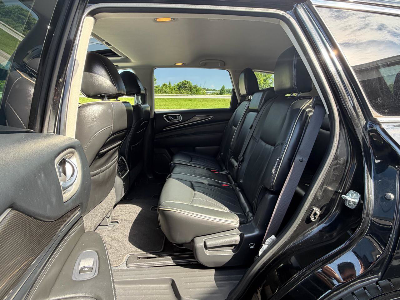 Used 2018 INFINITI QX60 Luxe w/ Premium Plus Package AWD/4WD image 21