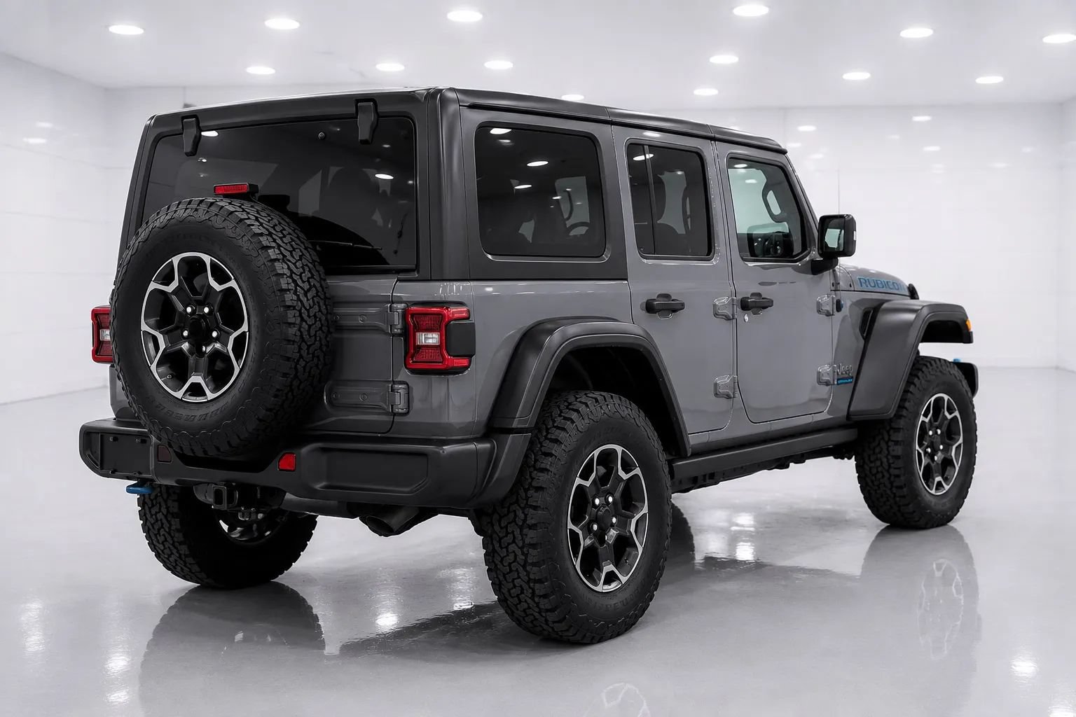 Used 2023 Jeep Wrangler Unlimited Rubicon 4xe w/ Cold Weather Group AWD/4WD image 5