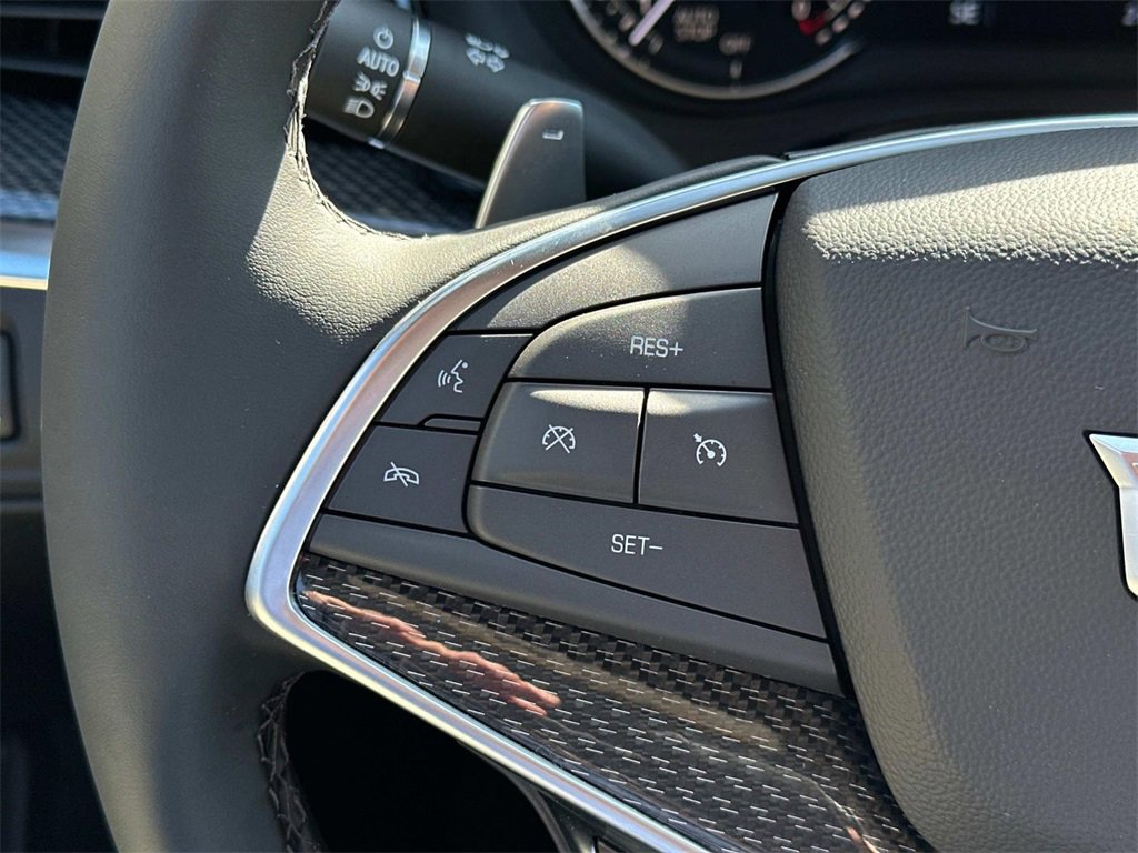 New 2025 Cadillac XT5 Sportv image 16