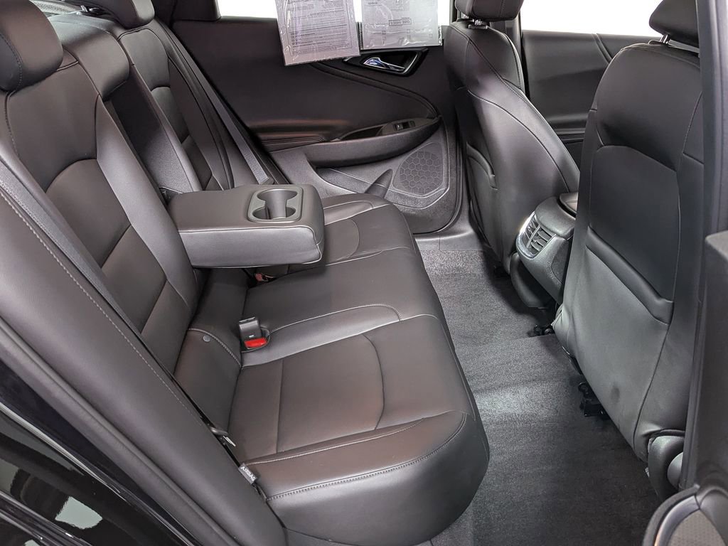 Used 2020 Chevrolet Malibu LT w/ Leather Package FWD image 35