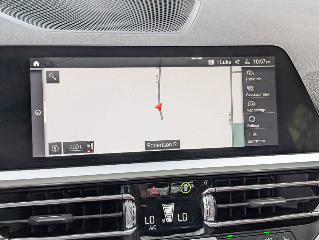 Used 2022 BMW 330i Sedan w/ Driving Assistance Package image 23