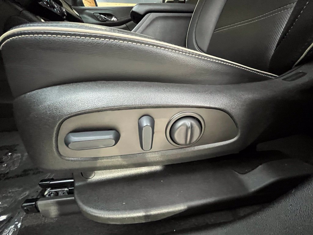 Used 2022 GMC Acadia Denali w/ Denali Technology Package AWD/4WD image 43