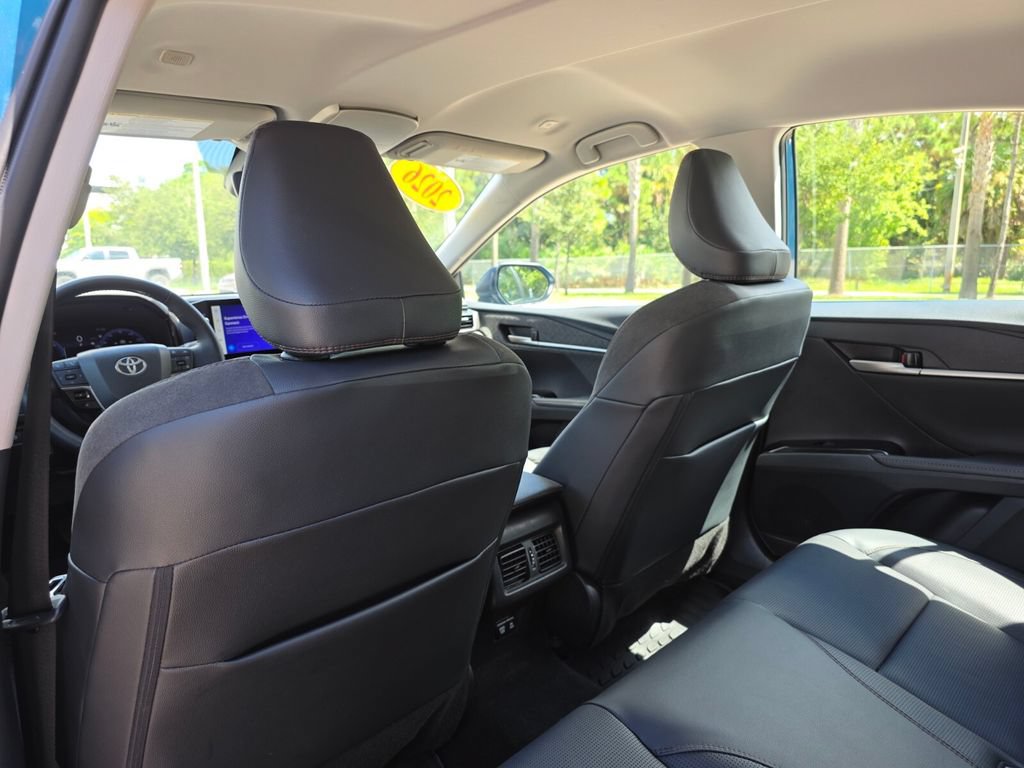 Used 2026 Toyota Camry XLE AWD/4WD image 22